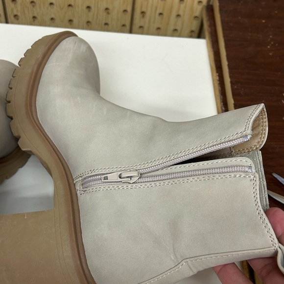 Dolce Vita Jetta Dune Heeled Ankle Boots - Picture 6 of 9